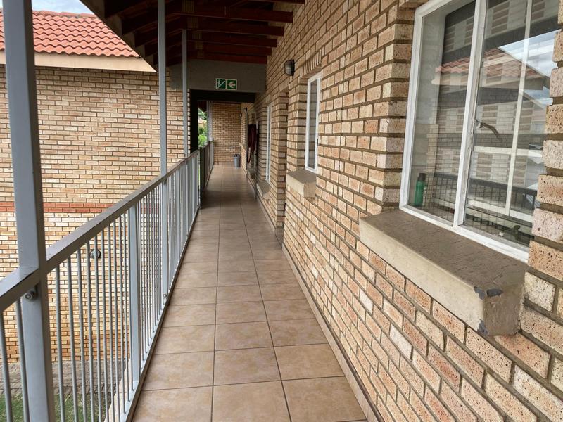 2 Bedroom Property for Sale in Waterval East North West